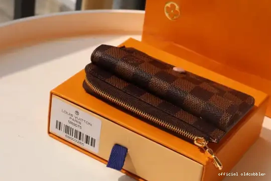 Official oldcobbler HOLDER LOUIS VERSO RECTO CARD VUITTON 0521